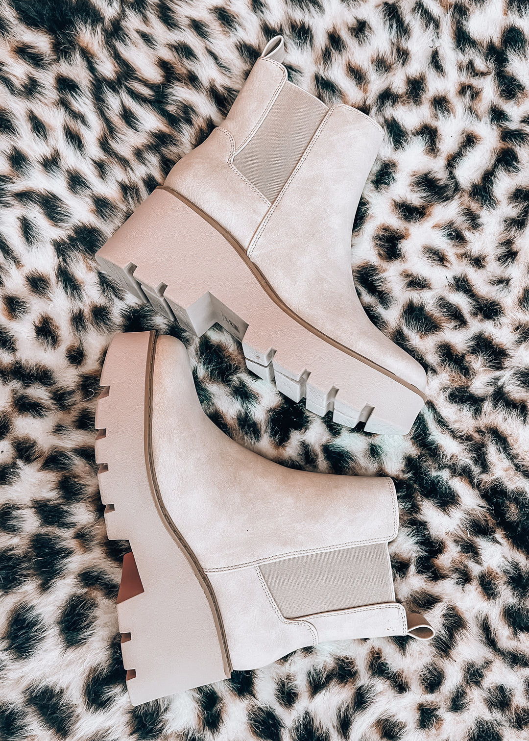 Rabbit Cream Casual Bootie