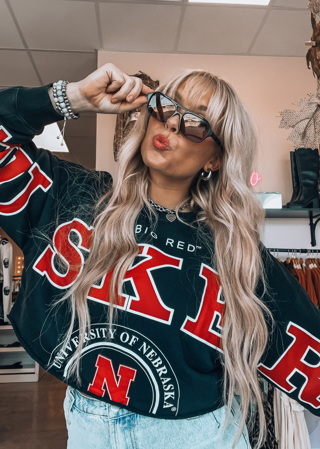 trendy sunnies, sunny selfie, boutiques, 