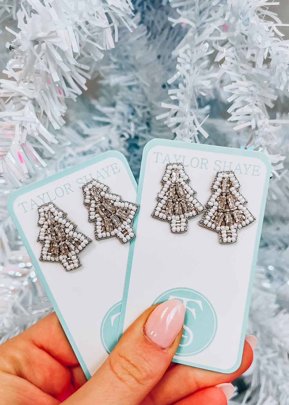 Holiday accessories 