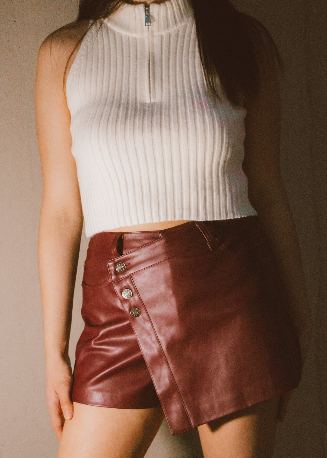red leather skirt outfit