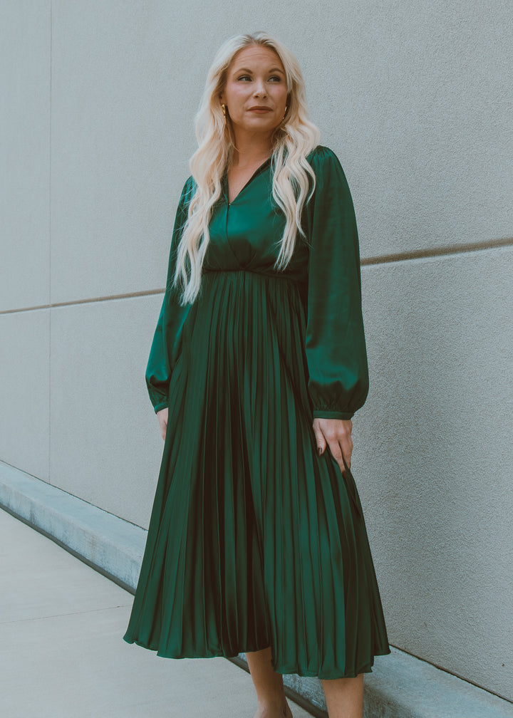 Emerald Embrace Maxi Dress