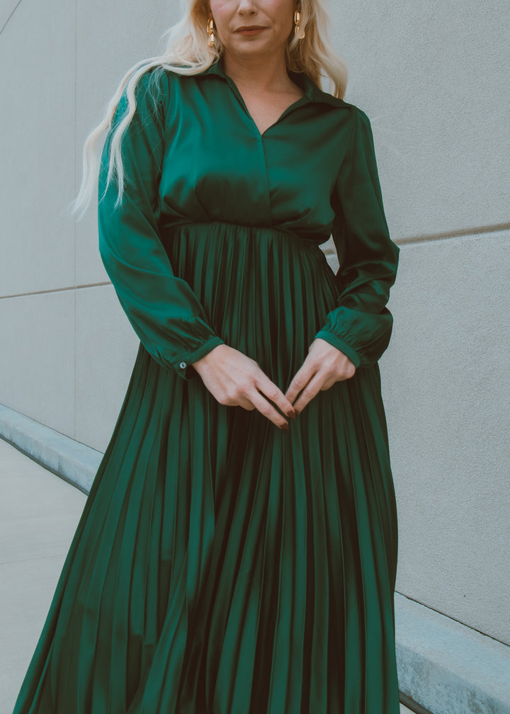Emerald Embrace Maxi Dress
