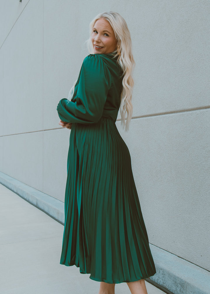 Emerald Embrace Maxi Dress