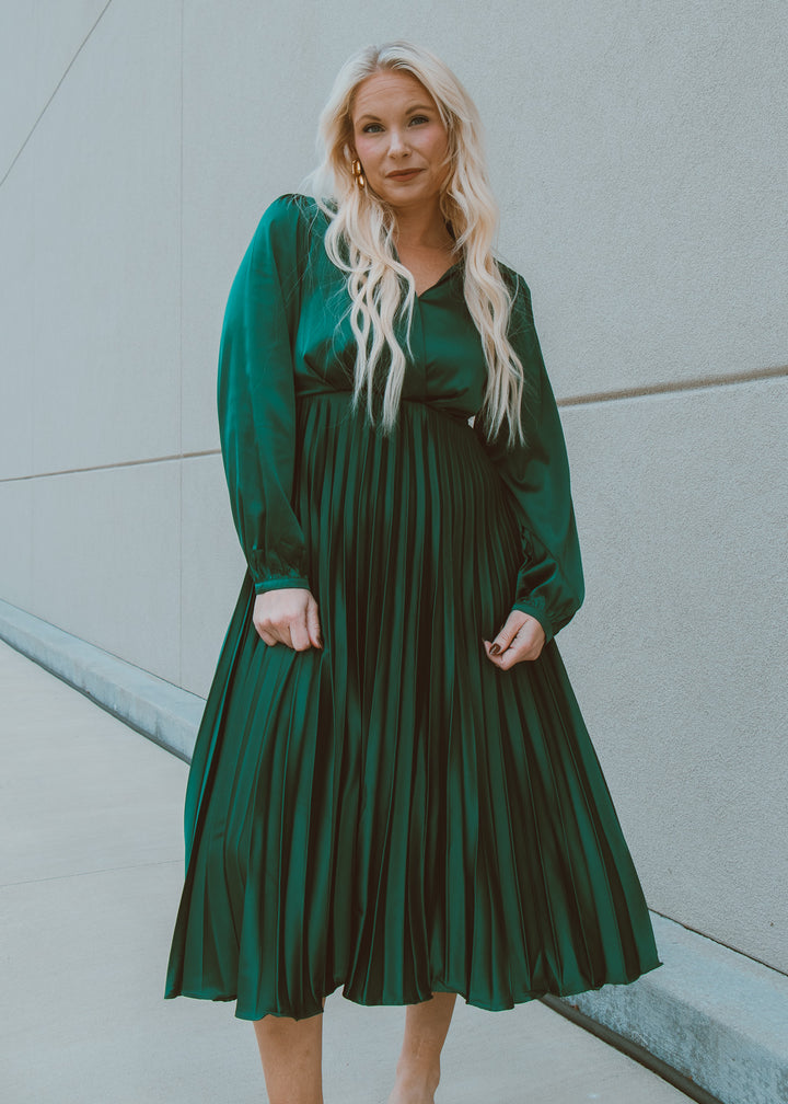 Emerald Embrace Maxi Dress