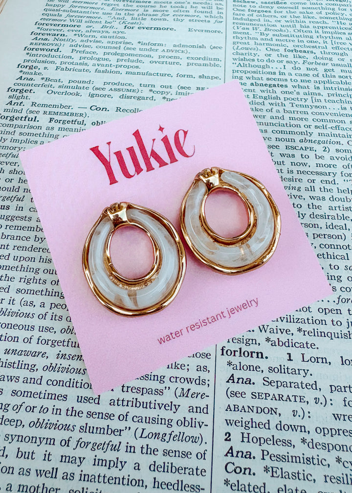 Corinne Cream Resin Earring