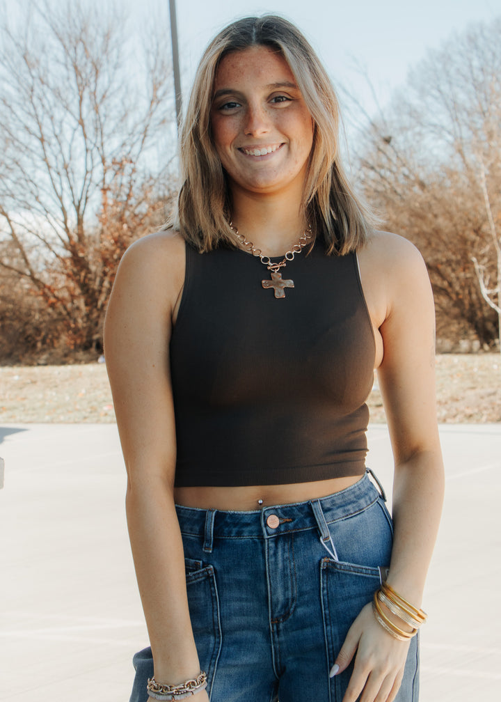 brown sleeveless tank top