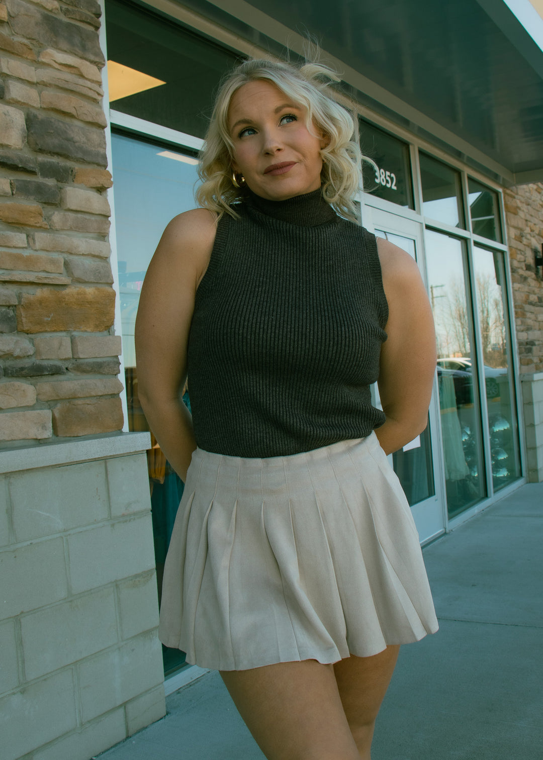 turtleneck sleeveless top