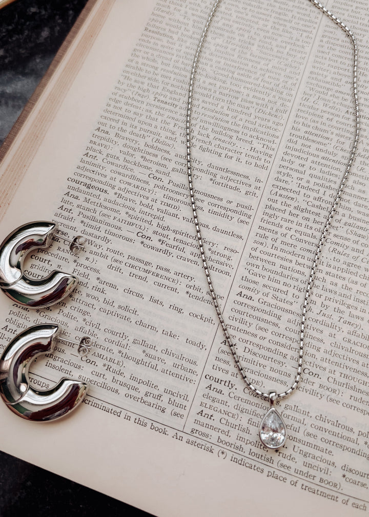 Polly Pear Necklace