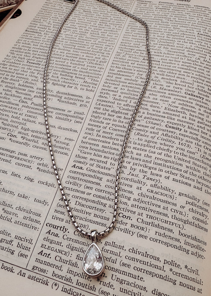 Polly Pear Necklace