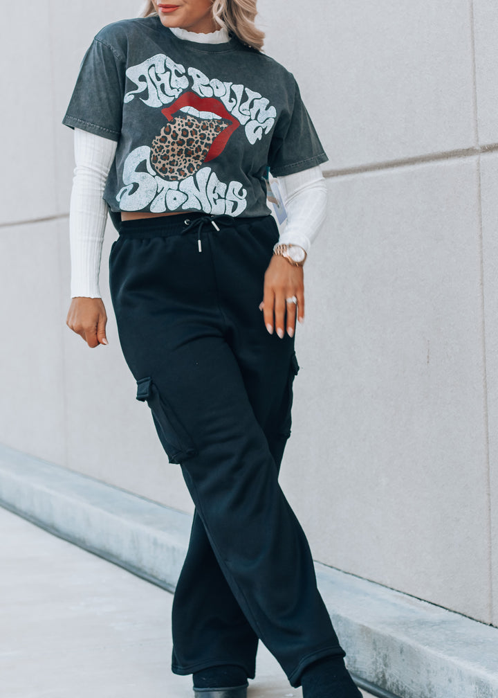 black sweatpants 