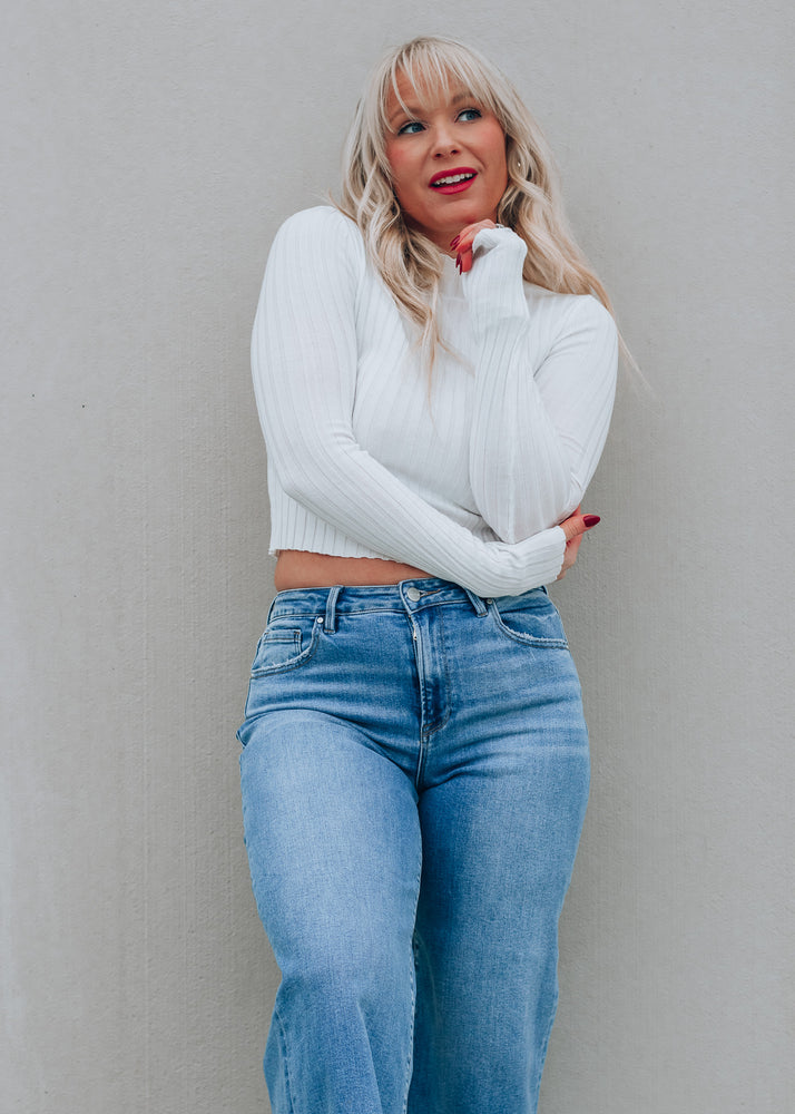 Casual White Tops 