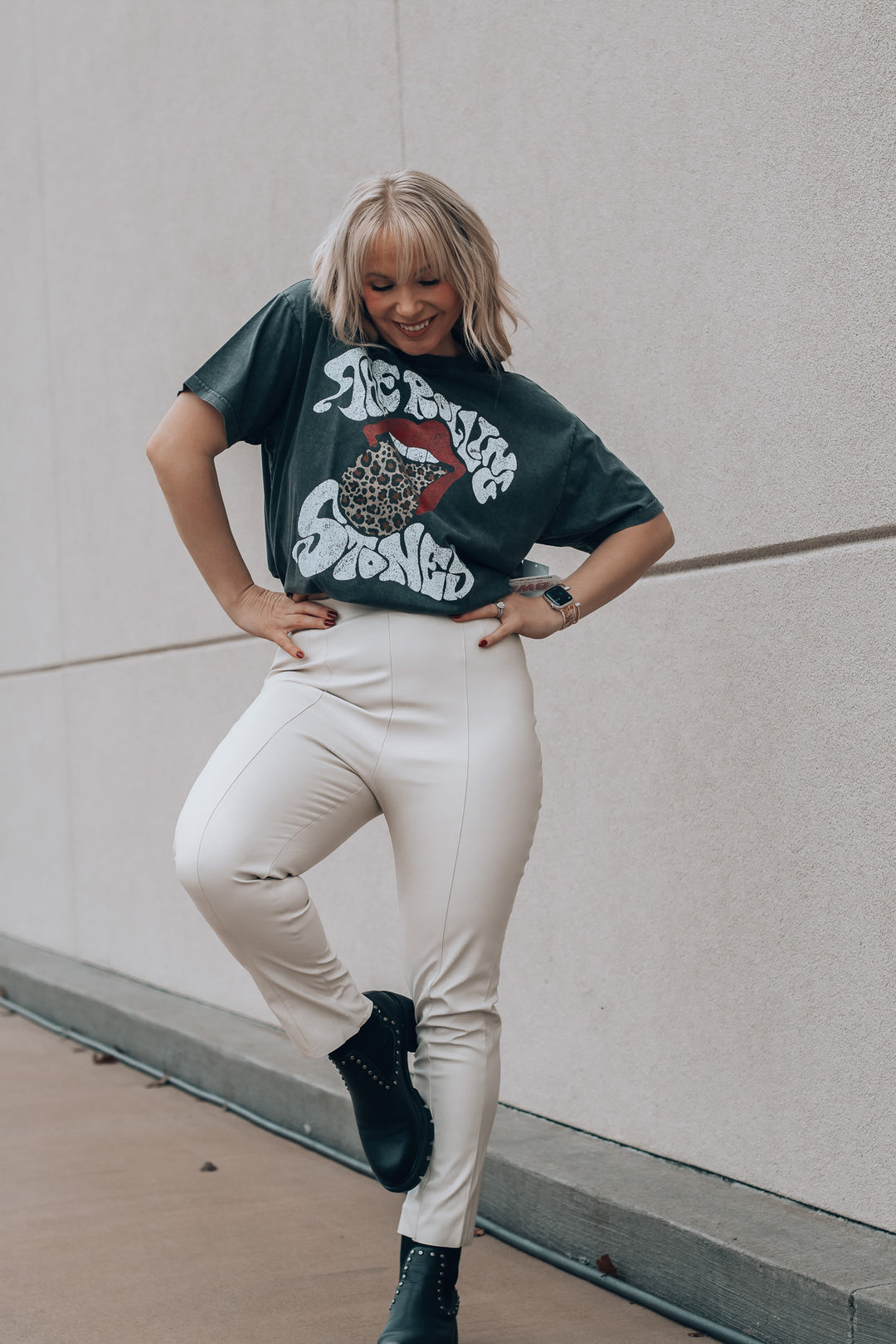 Simple Leather Pants Outfit 