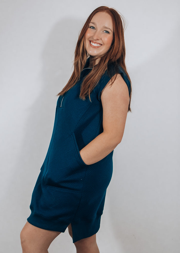 sleeveless dress 