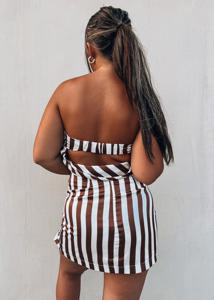 backless satin top 