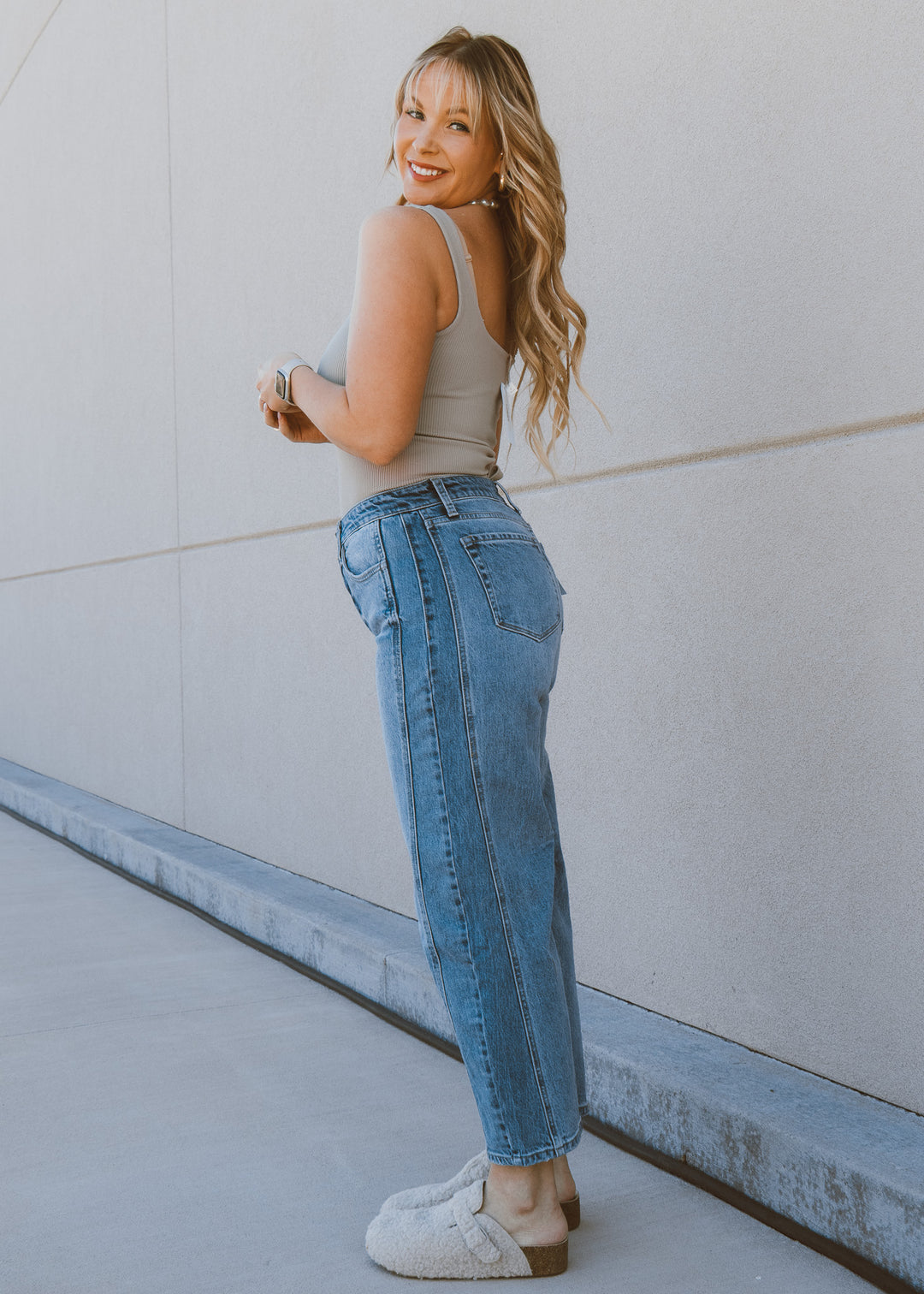 ankle cut jeans 