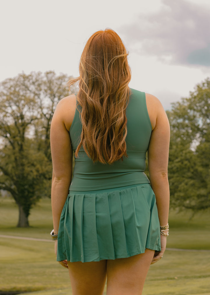 green skirt 