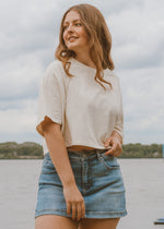 basic cropped shirt, neutral top, casual shirt, lake outfit, summer top, cream t-shirt, 