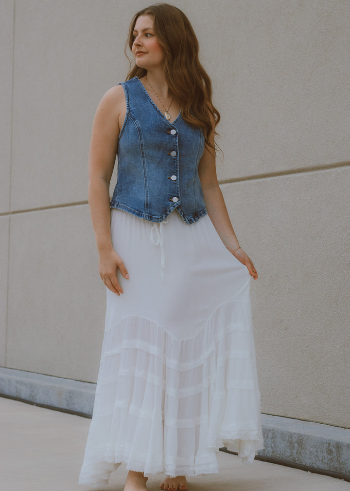 boho skirt, maxi skirt, lace detailed skirt, white skirt, adjustable tie skirt, summer skirt, summer outfit, country concert outfit, family photo outfit, flowy skirt 