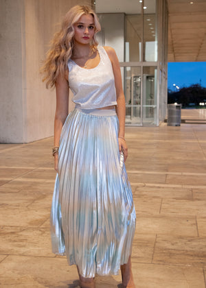 
            
                Load image into Gallery viewer, Silver Tinsel Pleated Maxi Skirt
            
        