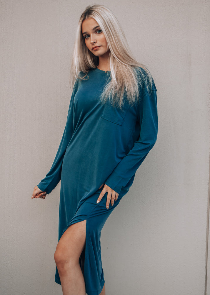 
            
                Load image into Gallery viewer, teal comfort maxi dress
            
        