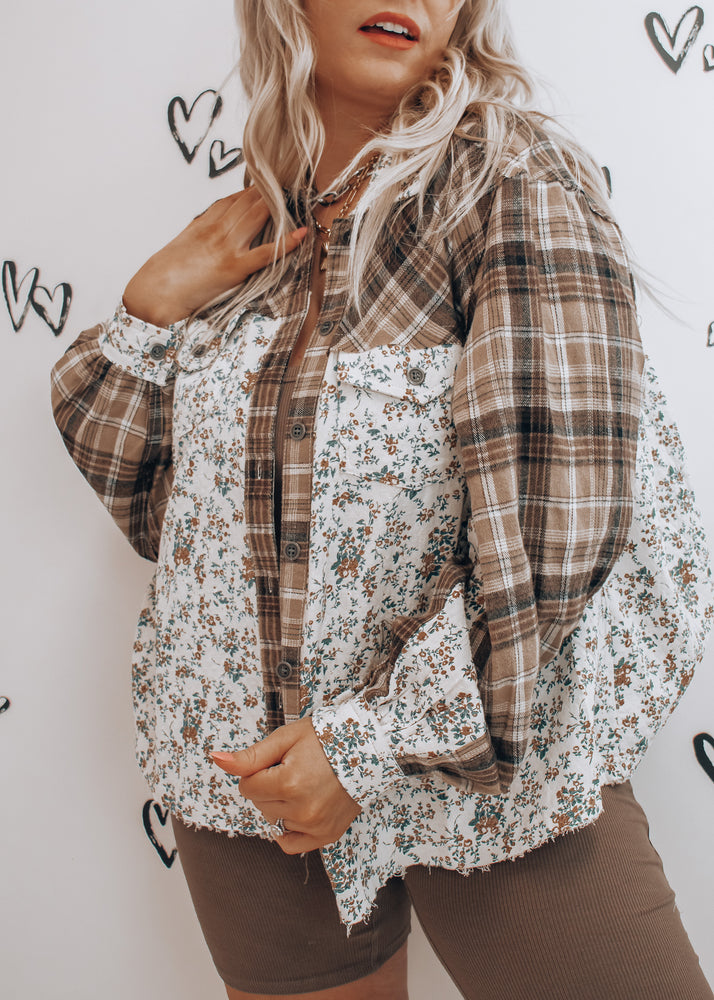 
            
                Load image into Gallery viewer, floral print flannel
            
        