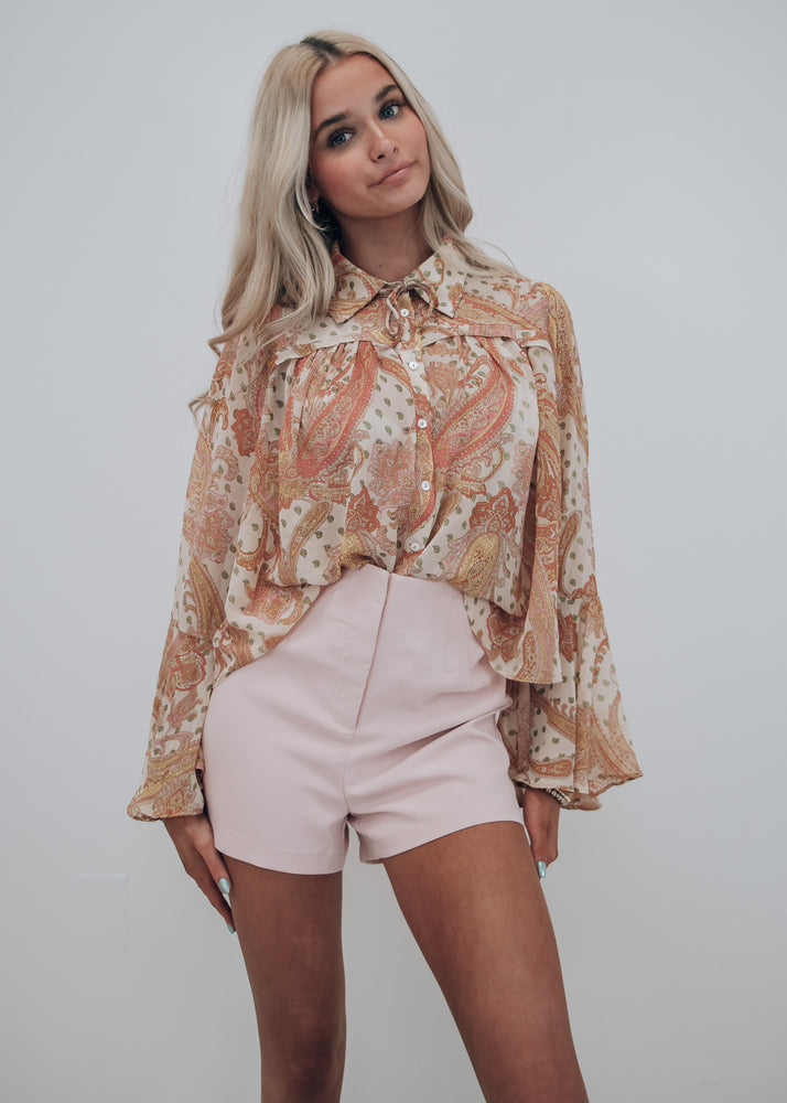 
            
                Load image into Gallery viewer, floral blouse
            
        