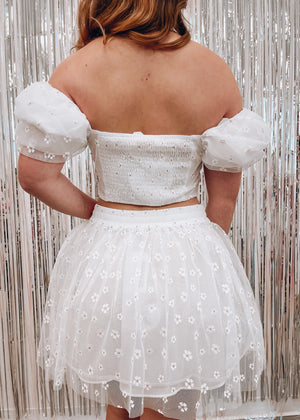 
            
                Load image into Gallery viewer, Cutie Daisy Tulle Skirt
            
        